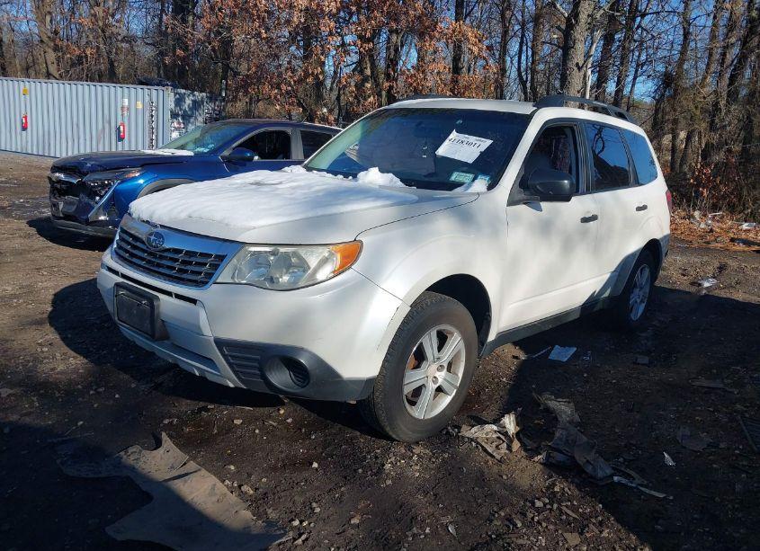 Photo 2 of 2010 Subaru Forester 2.5X (VIN JF2SH6BC1AH787993)