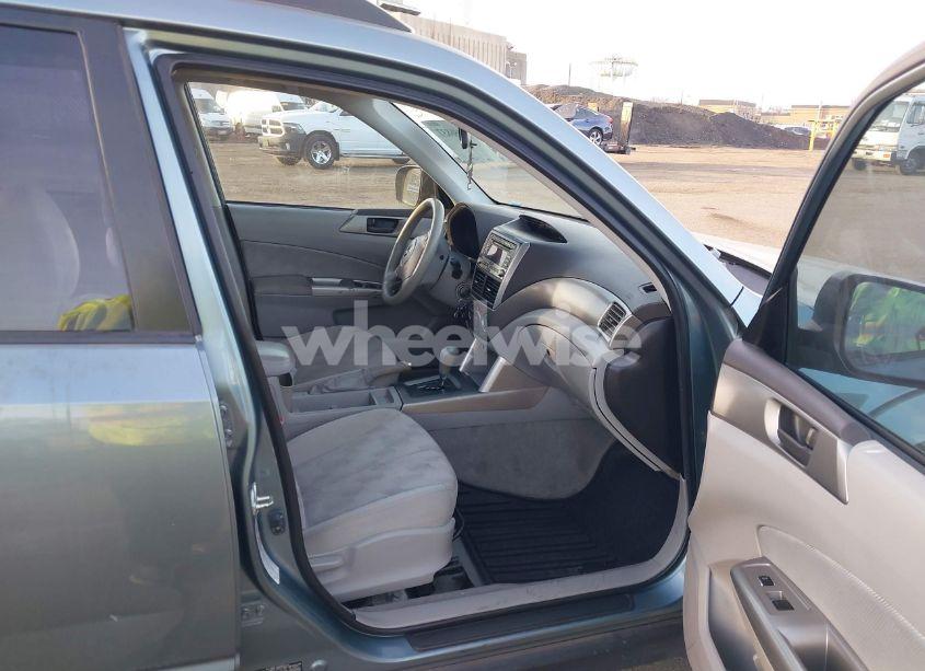 Photo 5 of 2010 Subaru Forester 2.5X (VIN JF2SH6BC1AH901488)