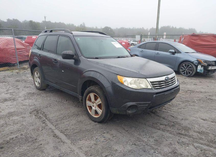 2010 Subaru Forester 2.5X (VIN JF2SH6BC2AH763699) main photo