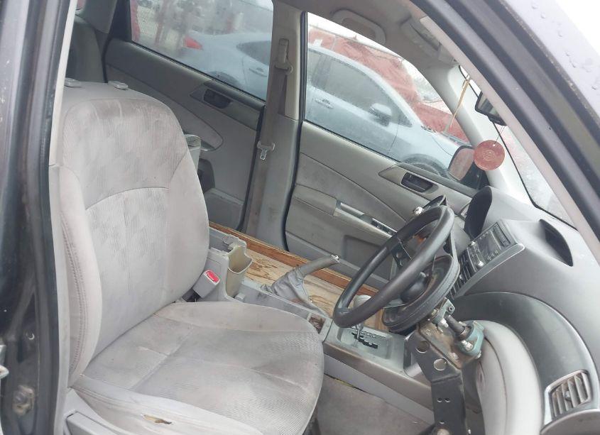 Photo 5 of 2010 Subaru Forester 2.5X (VIN JF2SH6BC2AH763699)