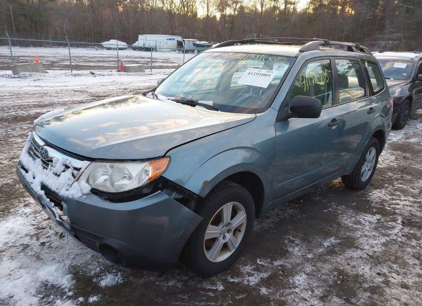 Photo 2 of 2010 Subaru Forester 2.5X (VIN JF2SH6BC2AH784620)