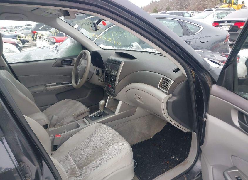 Photo 5 of 2010 Subaru Forester 2.5X (VIN JF2SH6BC2AH792720)