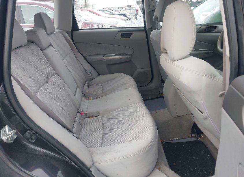 Photo 8 of 2010 Subaru Forester 2.5X (VIN JF2SH6BC2AH792720)