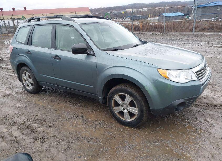 2010 Subaru Forester 2.5X (VIN JF2SH6BC2AH917814) main photo