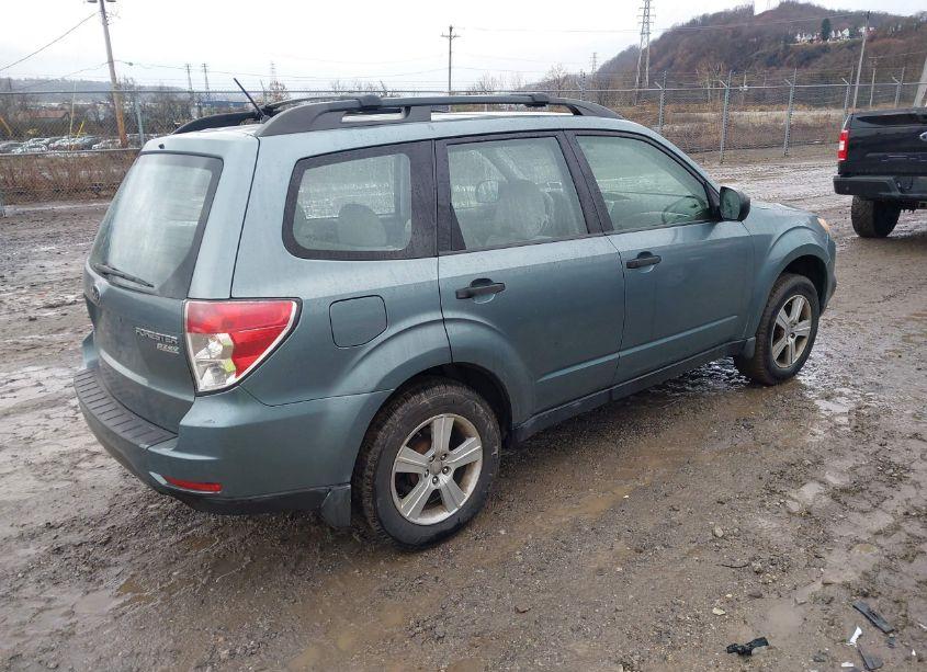 Photo 4 of 2010 Subaru Forester 2.5X (VIN JF2SH6BC2AH917814)