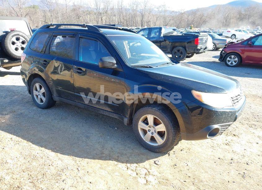 2010 Subaru Forester 2.5X (VIN JF2SH6BC3AH775862) main photo