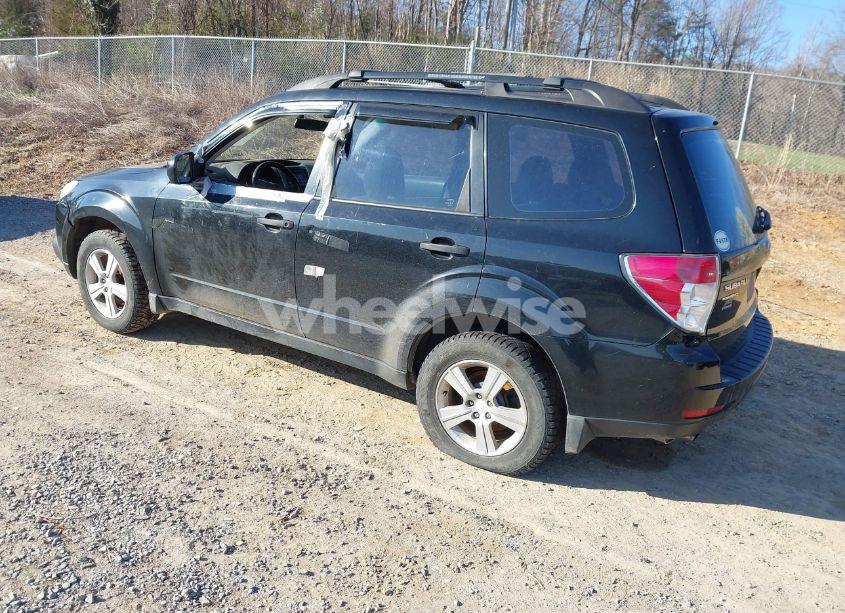 Photo 3 of 2010 Subaru Forester 2.5X (VIN JF2SH6BC3AH775862)