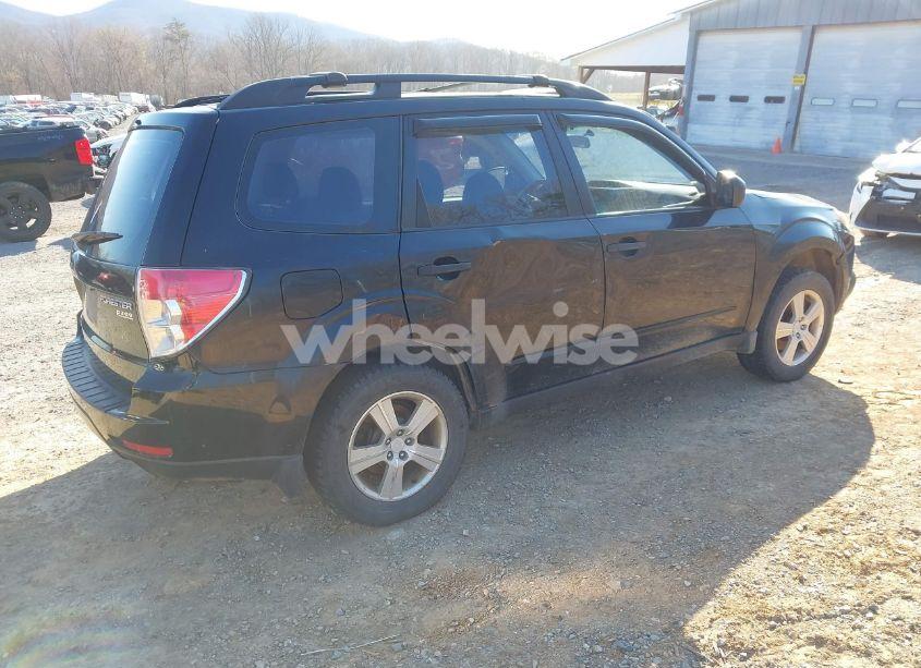 Photo 4 of 2010 Subaru Forester 2.5X (VIN JF2SH6BC3AH775862)