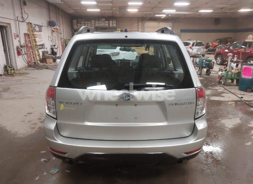 Photo 16 of 2010 Subaru Forester 2.5X (VIN JF2SH6BC3AH779720)