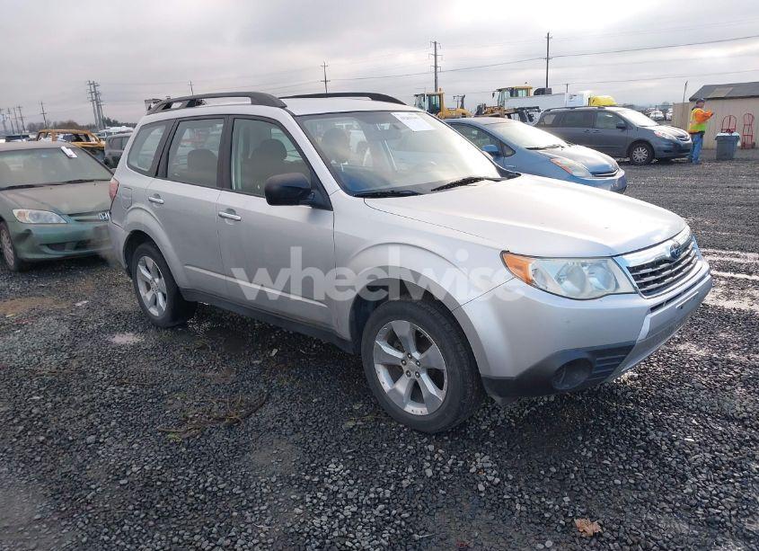 2010 Subaru Forester 2.5X (VIN JF2SH6BC3AH904232) main photo