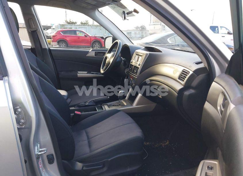 Photo 5 of 2010 Subaru Forester 2.5X (VIN JF2SH6BC3AH904232)