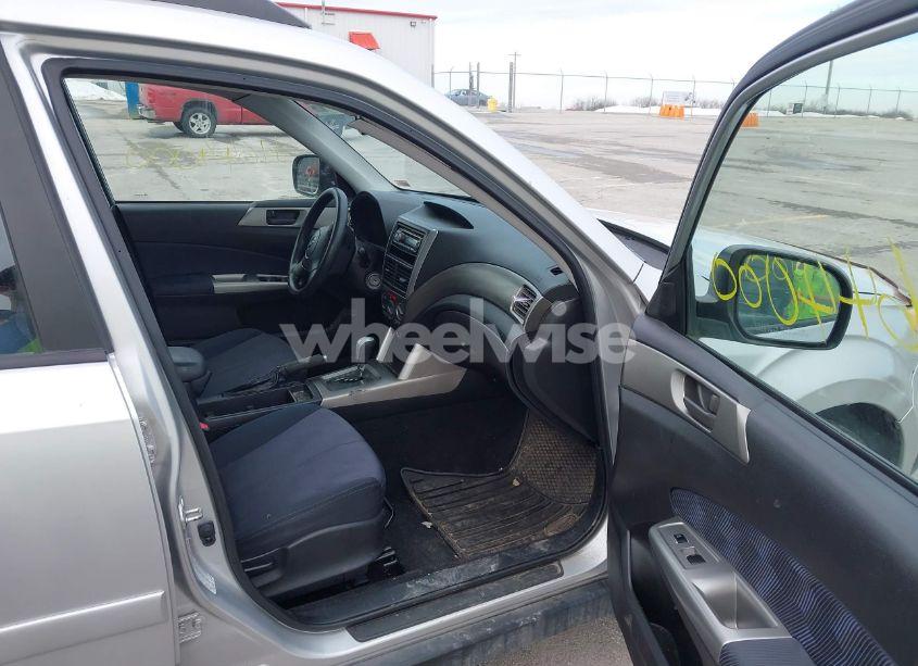 Photo 5 of 2010 Subaru Forester 2.5X (VIN JF2SH6BC3AH916882)
