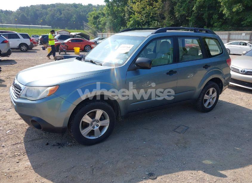 Photo 2 of 2010 Subaru Forester 2.5X (VIN JF2SH6BC4AH902439)
