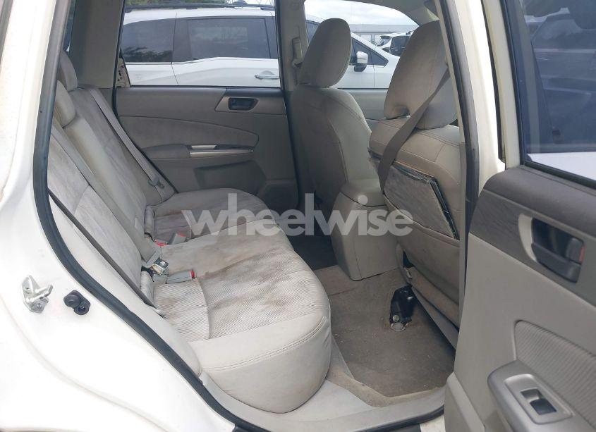 Photo 8 of 2010 Subaru Forester 2.5X (VIN JF2SH6BC4AH916504)