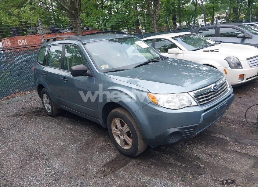 2010 Subaru Forester 2.5X (VIN JF2SH6BC5AG764061) main photo