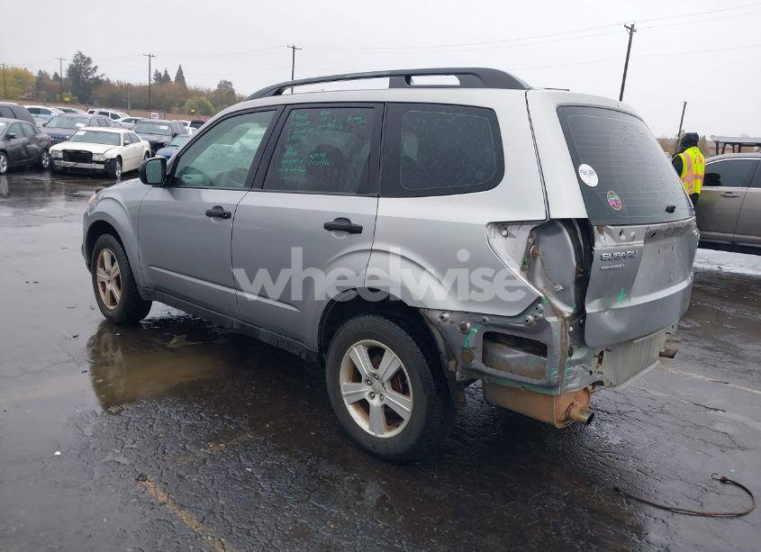 Photo 3 of 2010 Subaru Forester 2.5X (VIN JF2SH6BC5AH771117)