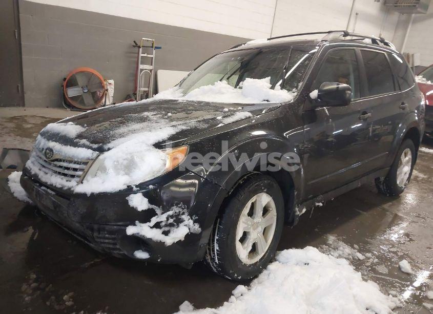 Photo 2 of 2010 Subaru Forester 2.5X (VIN JF2SH6BC5AH777838)