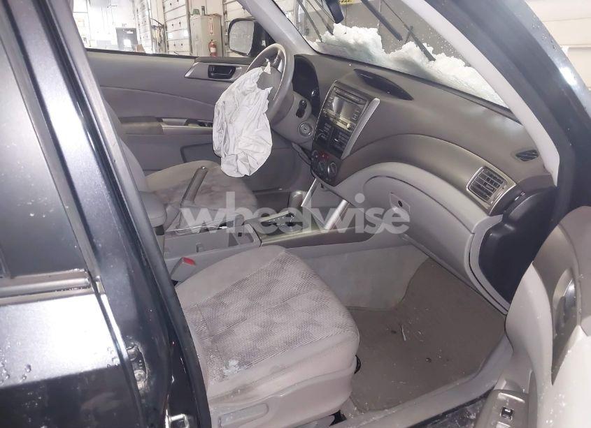 Photo 5 of 2010 Subaru Forester 2.5X (VIN JF2SH6BC5AH777838)