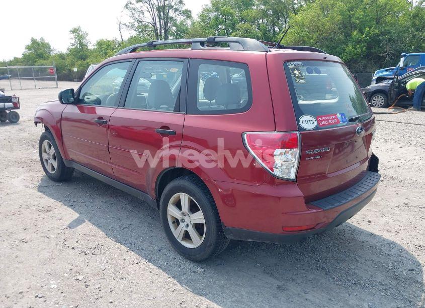 Photo 3 of 2010 Subaru Forester 2.5X (VIN JF2SH6BC6AG792676)