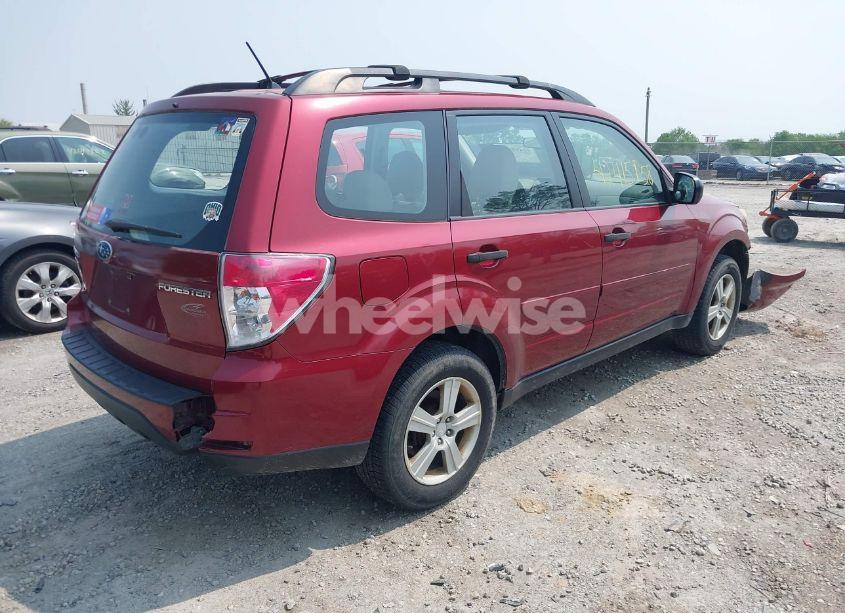 Photo 4 of 2010 Subaru Forester 2.5X (VIN JF2SH6BC6AG792676)