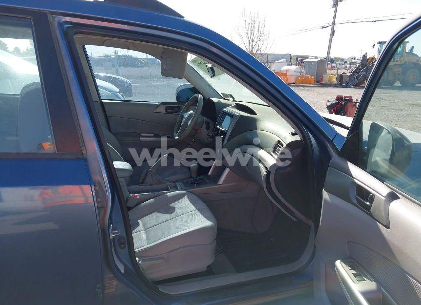 Photo 5 of 2010 Subaru Forester 2.5X (VIN JF2SH6BC6AH779579)
