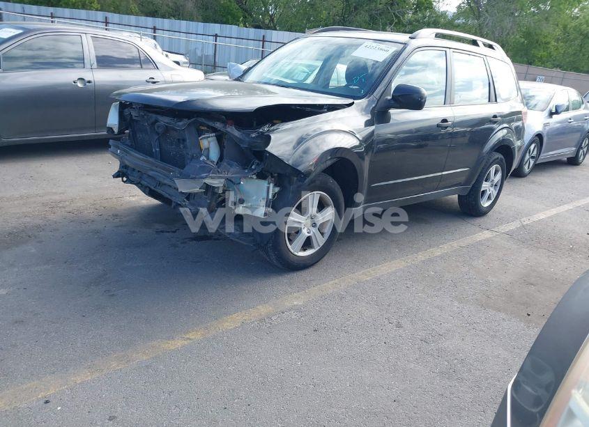 Photo 2 of 2010 Subaru Forester 2.5X (VIN JF2SH6BC6AH786760)