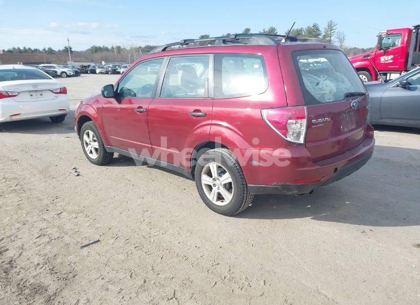 Photo 3 of 2010 Subaru Forester 2.5X (VIN JF2SH6BC7AH906596)