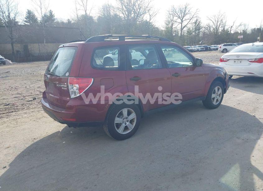 Photo 4 of 2010 Subaru Forester 2.5X (VIN JF2SH6BC7AH906596)