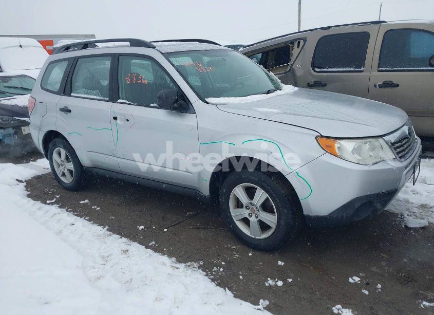 2010 Subaru Forester 2.5X (VIN JF2SH6BC7AH916870) main photo