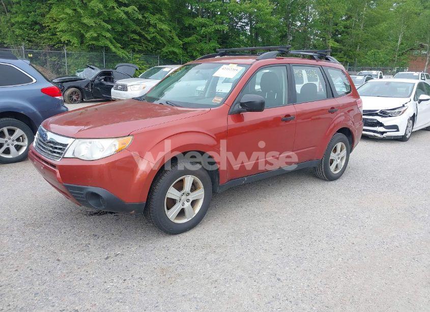 Photo 2 of 2010 Subaru Forester 2.5X (VIN JF2SH6BC9AG783311)