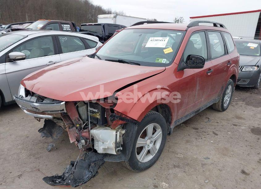 Photo 2 of 2010 Subaru Forester 2.5X (VIN JF2SH6BC9AH909709)