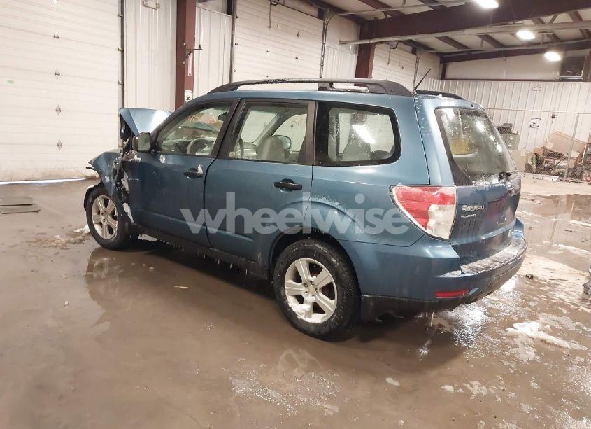 Photo 3 of 2010 Subaru Forester 2.5X (VIN JF2SH6BCXAH775762)