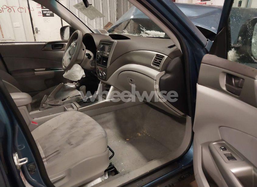 Photo 5 of 2010 Subaru Forester 2.5X (VIN JF2SH6BCXAH775762)