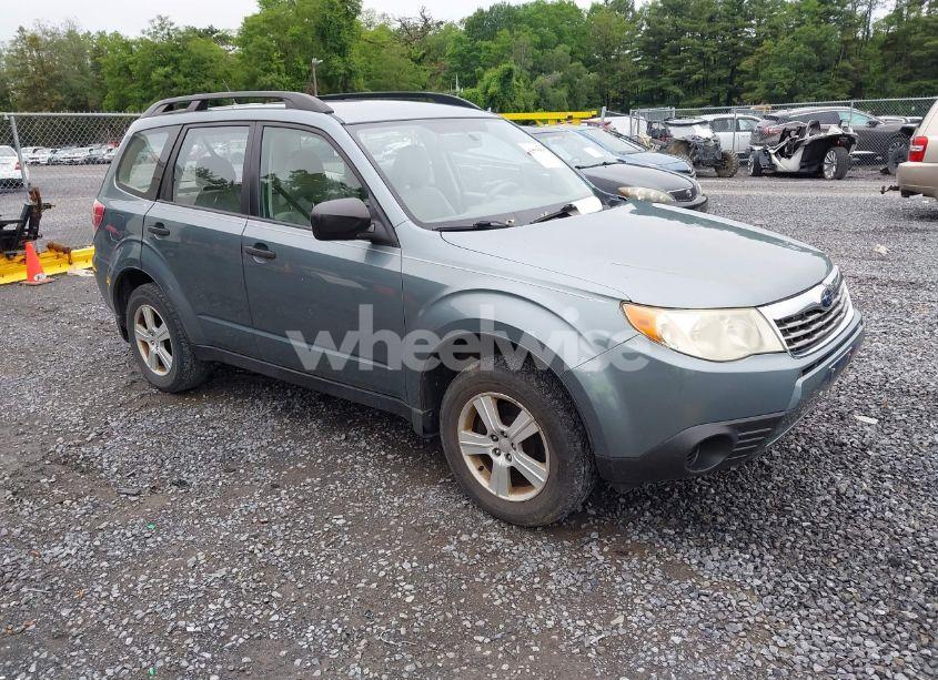 2010 Subaru Forester 2.5X (VIN JF2SH6BCXAH804810) main photo