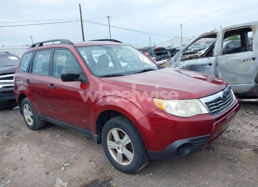 2010 Subaru Forester 2.5X (VIN JF2SH6BCXAH916927) main photo