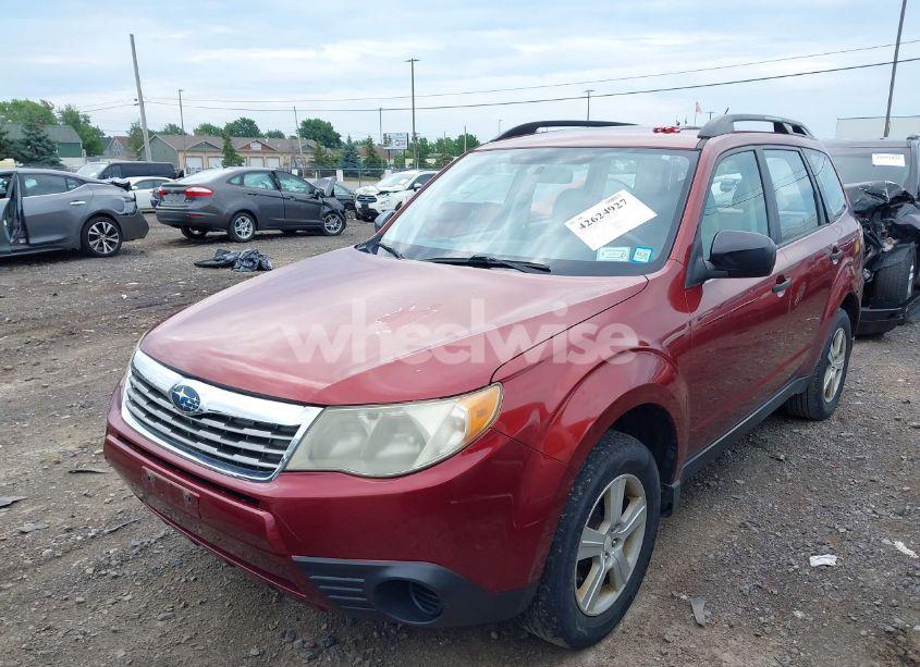 Photo 2 of 2010 Subaru Forester 2.5X (VIN JF2SH6BCXAH916927)