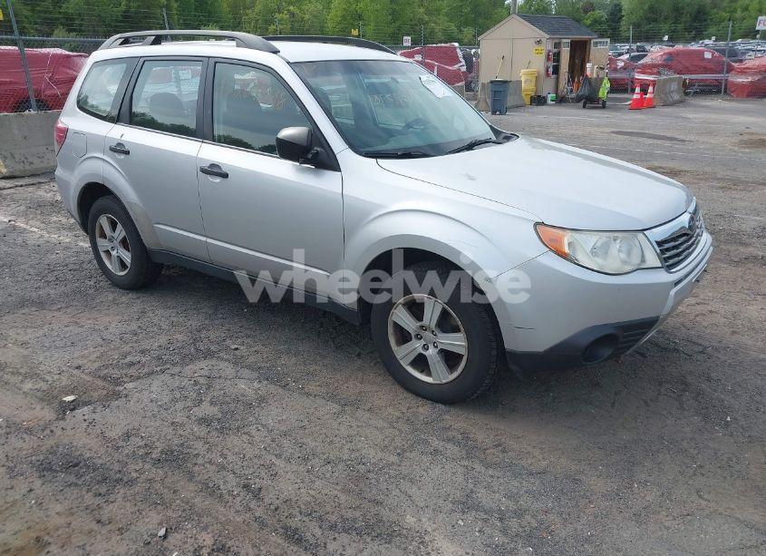 2010 Subaru Forester 2.5X (VIN JF2SH6BCXAH918242) main photo