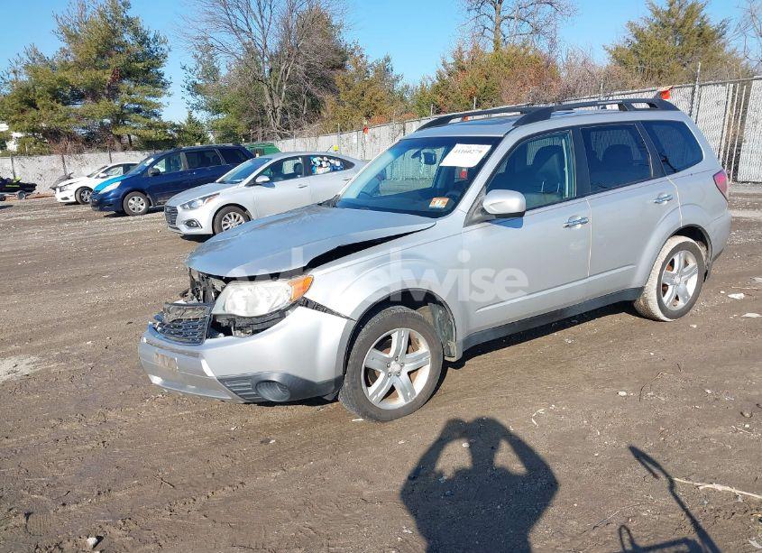 Photo 2 of 2010 Subaru Forester 2.5X PREMIUM (VIN JF2SH6CC0AG708141)