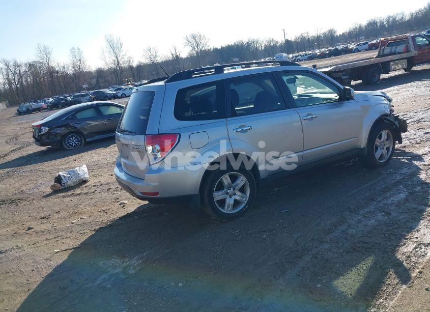 Photo 4 of 2010 Subaru Forester 2.5X PREMIUM (VIN JF2SH6CC0AG708141)