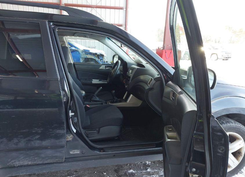 Photo 5 of 2010 Subaru Forester 2.5X PREMIUM (VIN JF2SH6CC0AG709287)