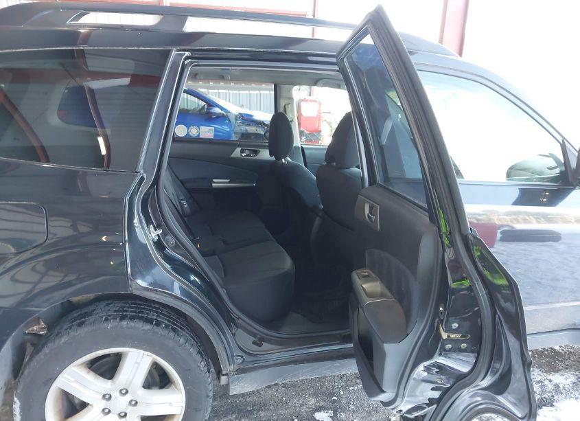 Photo 8 of 2010 Subaru Forester 2.5X PREMIUM (VIN JF2SH6CC0AG709287)