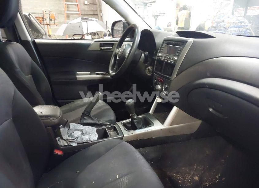 Photo 5 of 2010 Subaru Forester 2.5X PREMIUM (VIN JF2SH6CC0AG773720)
