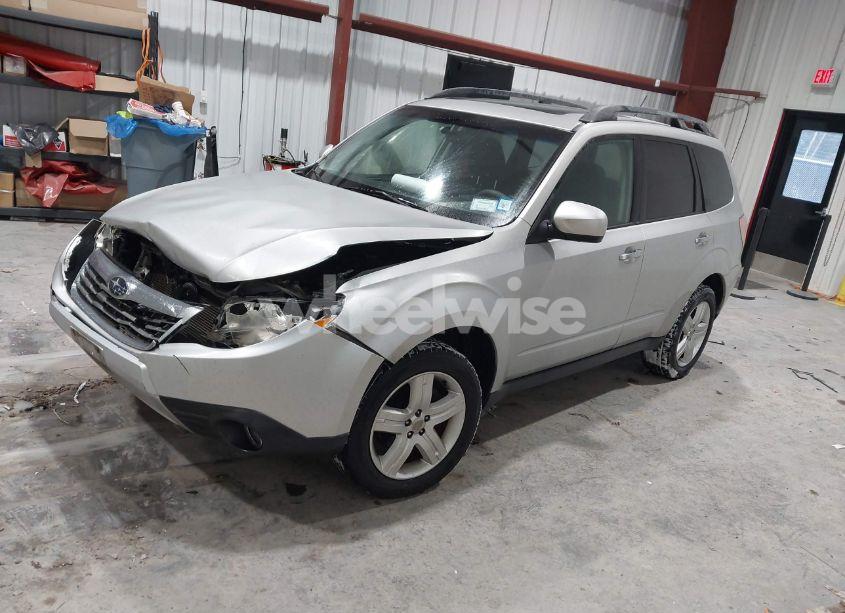 Photo 2 of 2010 Subaru Forester 2.5X PREMIUM (VIN JF2SH6CC0AG901423)