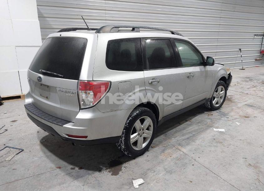 Photo 4 of 2010 Subaru Forester 2.5X PREMIUM (VIN JF2SH6CC0AG901423)