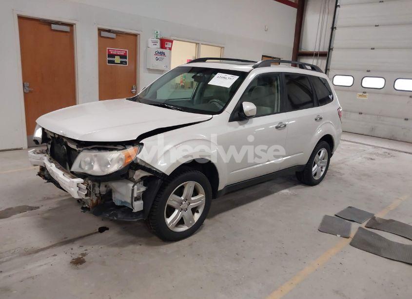 Photo 2 of 2010 Subaru Forester 2.5X PREMIUM (VIN JF2SH6CC0AH710594)