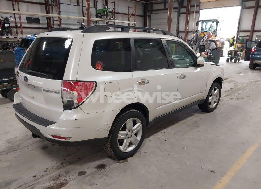 Photo 4 of 2010 Subaru Forester 2.5X PREMIUM (VIN JF2SH6CC0AH710594)