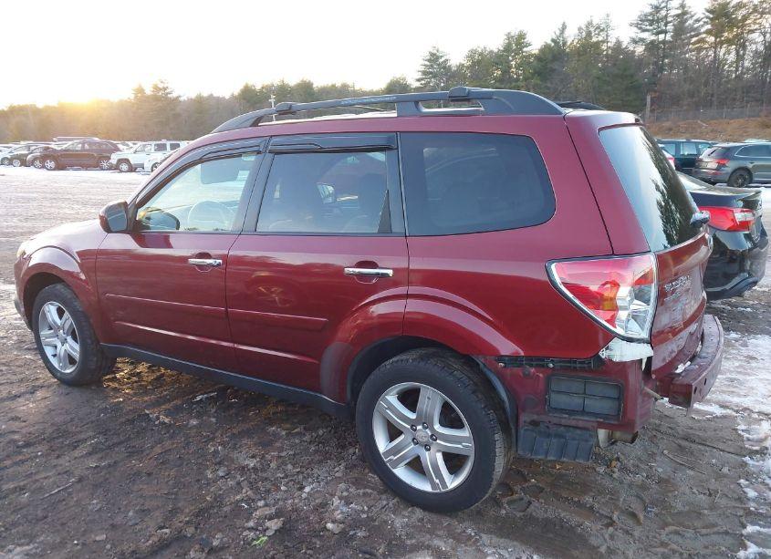 Photo 3 of 2010 Subaru Forester 2.5X PREMIUM (VIN JF2SH6CC0AH720445)