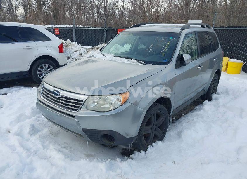 Photo 2 of 2010 Subaru Forester 2.5X PREMIUM (VIN JF2SH6CC0AH775946)