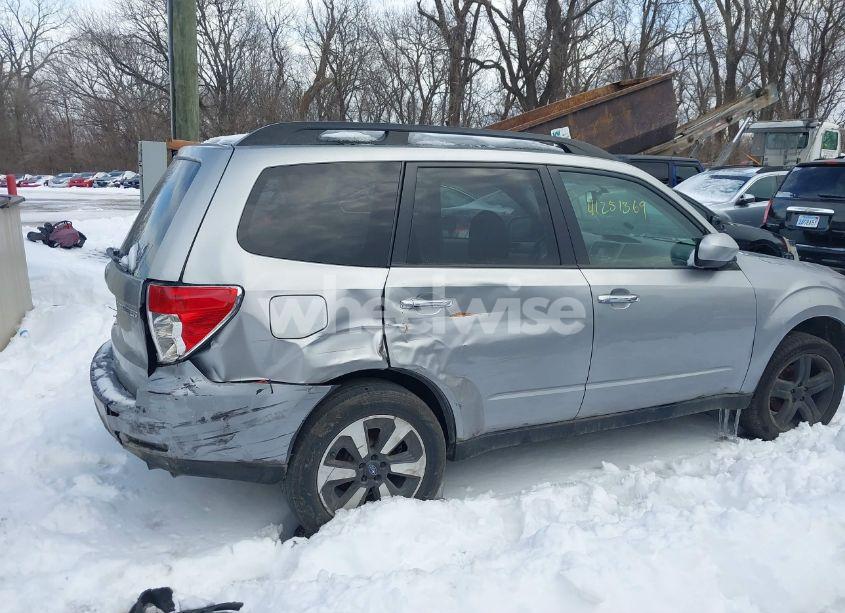 Photo 6 of 2010 Subaru Forester 2.5X PREMIUM (VIN JF2SH6CC0AH775946)