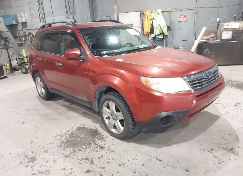 2010 Subaru Forester 2.5X PREMIUM (VIN JF2SH6CC1AH704433) main photo